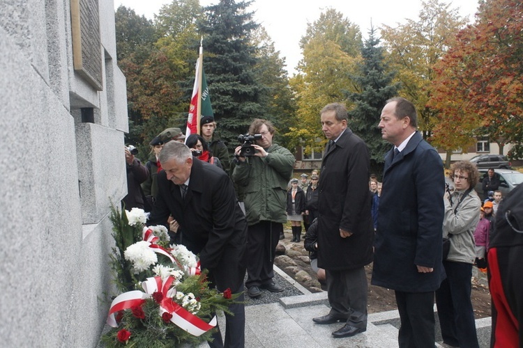 Odłonięcie Pomnika Poległych Harcerzy i Harcerek