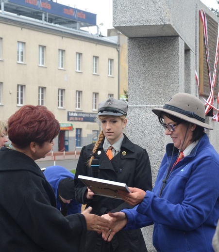 Odłonięcie Pomnika Poległych Harcerzy i Harcerek