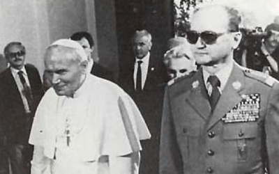 Władze PRL wobec Jana Pawła II