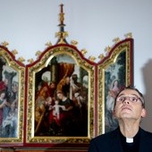 Biskup Limburga ma przebywać poza diecezją