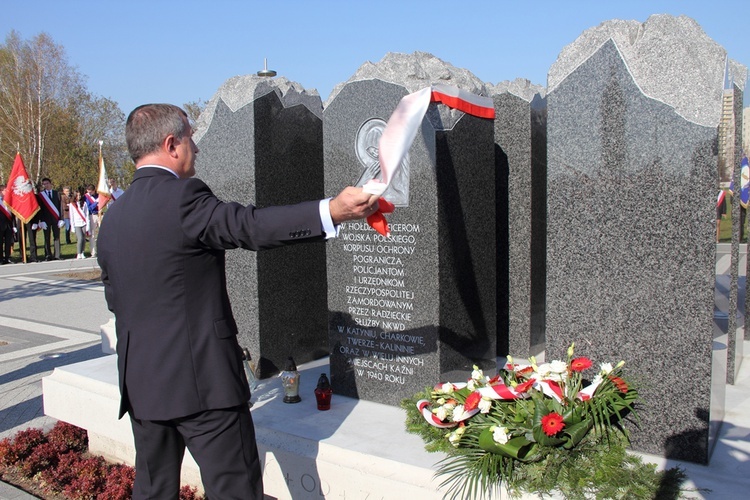 Poświęcenie pomnika katyńskiego w Tychach