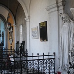 Cmentarz katolicki w Białej