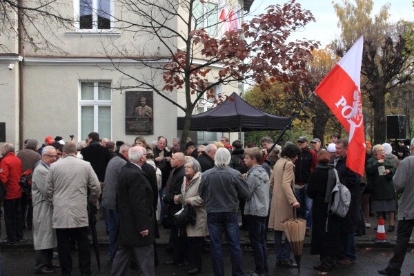 Odsłonięcie tablicy ku czci Prezydenta Lecha Kaczyńskiego