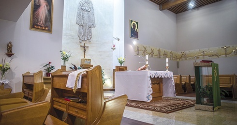 Kaplica  pw. św. Brata Alberta – najważniejsze miejsce Domu Kapłana Seniora w Kiełpinie