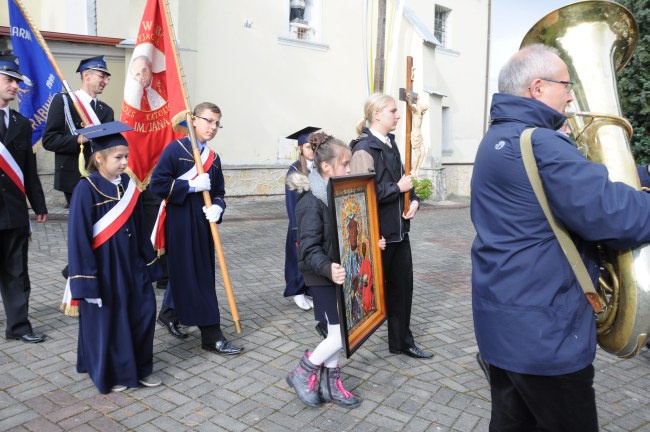 Inauguracja katolickiej szkoły w Grabinie