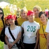  Wolontariusze z hospicjum w Mrągowie angażują się w różne akcje. Ich znakiem rozpoznawczym są żółte koszulki
