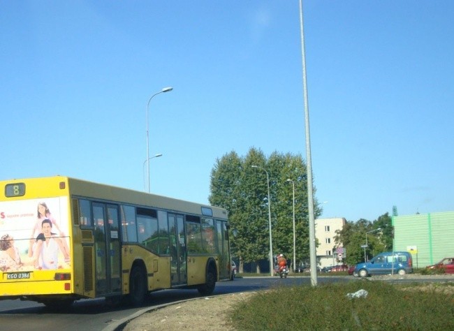 Autobusy we Wszystkich Świętych