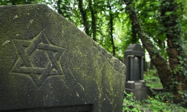 Szef Gestapo na cmentarzu żydowskim