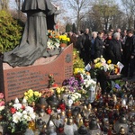 1 listopada na cmentarzu Rakowickim i Salwatorskim
