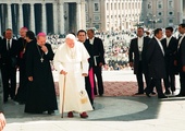 Nowa książka kard. Dziwisza o Janie Pawle II