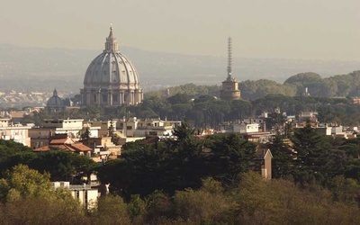 Moździerzem w ambasadę Watykanu