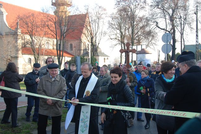 Pielgrzymowanie pośród figur 