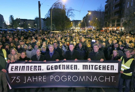 Niemcy składają hołd ofiarom nazistów