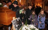 Żałobne uroczystości rozpoczęły się w kościele św. Urbana w Hecznarowicach