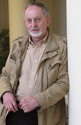 Tadeusz Biedzki, dziennikarz,  biznesmen i podróżnik,  autor „Snu pod baobabem” i „Zabawki Boga”. 