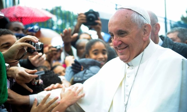 Franciszek: Krzyk milczenia wielu ubogich musi docierać do Ludu Bożego 