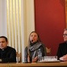Anna Golędzinowska odpowiadała też na pytania uczestników sympozjum