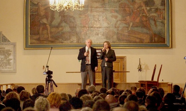 Całemu światu