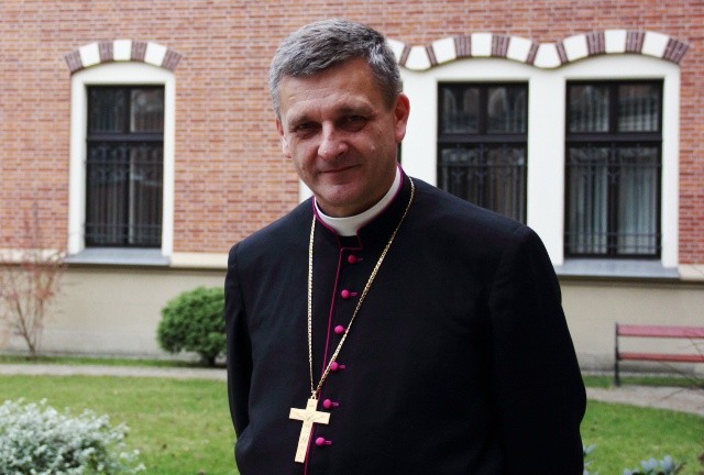 Biskup Roman Pindel