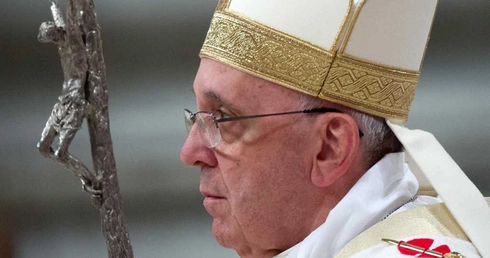 Duch światowości prowadzi do apostazji