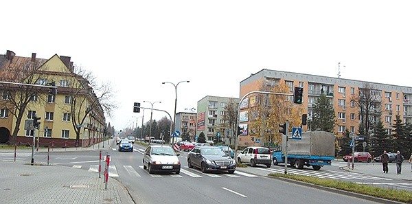  Aleja Tysiąclecia w Nowym Targu to główna arteria. Niebawem w tym miejscu pojawią się egzaminacyjne „elki”