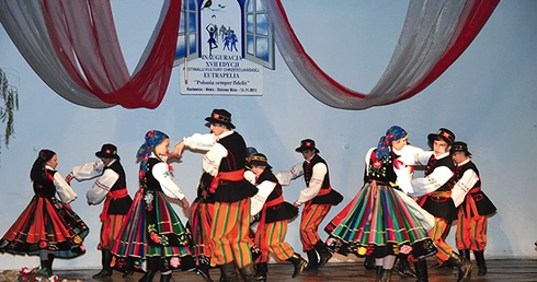 Inauguracyjny występ  na scenie MDK w Stalowej Woli