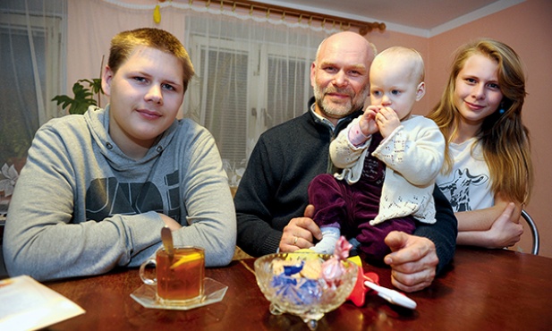 Rodzina Wszołów wystąpiła przed prezydentem Komorowskim podczas jego wizyty w gminie Dzierżoniów