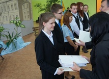 Wręczaniu stypendiów Prezesa Rady Ministrów towarzyszyły słowa uznania i gratulacje