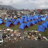 Liczba ofiar Haiyan przekroczyła 5 tys.