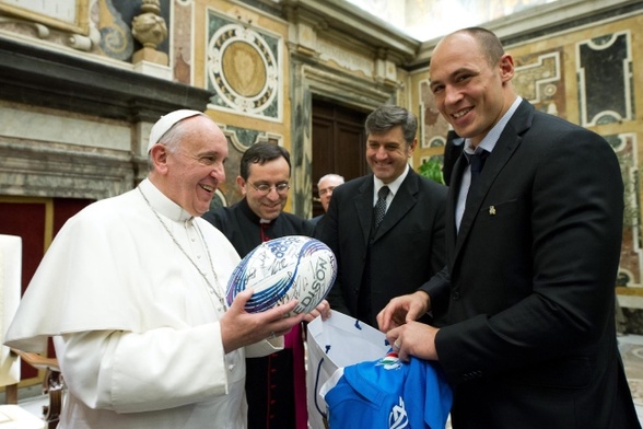 Rugby po papiesku