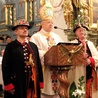 Bp Józef Zawitkowski wygłasza kazanie w dniu swoich 75. urodzin