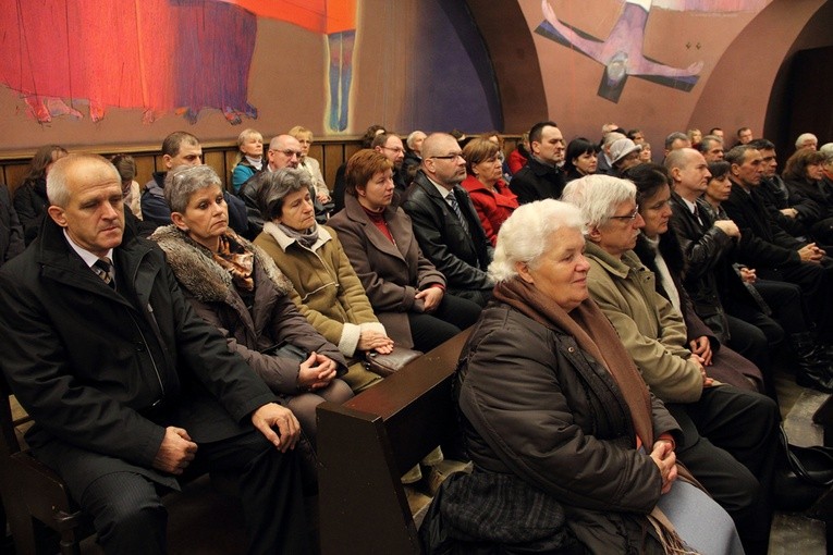 Zespoły synodalne w katedrze