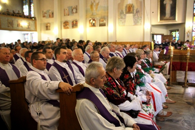 Pogrzeb śp. ks. kan. Stanisława Ulmana z Sopotni Wielkiej