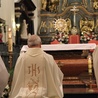 Adoracja Najświętszego Sakramentu w bazylice katedralnej w Łowiczu