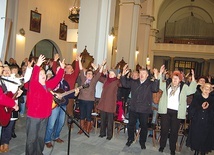 Uczestnicy Dni Trzeźwości, jak zawsze pełni werwy i wdzięczności, modlili się w nowotarskiej parafii NSPJ