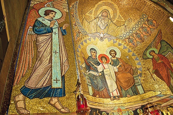  Mozaika Świętej Rodziny w Branicach