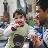 23.11.2013, Bruksela. Grupa Afgańczyków ubiegających się o azyl w Belgii znalazła schronienie w kościele św. Jana Chrzciciela w Brukseli. 