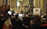 Ponad 230 uczestników synodu diecezjalnego wypełniło płocką katedrę