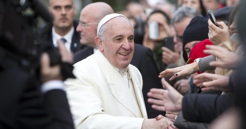 Papież: Trzeba głosić Chrystusa z uśmiechem