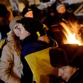 Demonstranci z Majdanu blokują siedzibę rządu