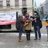 Cieszyniacy poszli w pochodzie dla rodziny
