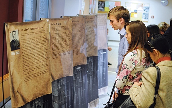  Ekspozycja prezentowana będzie do 20 grudnia w Instytucie Historii UO (Opole, ul. Strzelców Bytomskich 2)