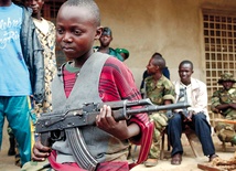 W Kongu trwa wojna domowa, w której wykorzystywane są nawet dzieci   
