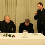 Poezja i teologia - spotkanie z ks. Jerzym Szymikiem