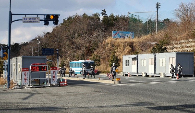 Wjazd do strefy zamkniętej wokół Fukushimy