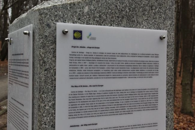 Obelisk jakubowy na Górze Chełsmkiej