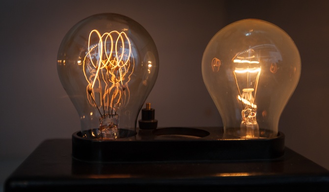 Od elektrowni do żarówki