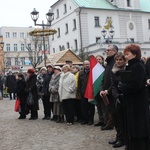 Tablica pamiątkowa na gliwickim rynku