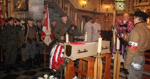Pożegnanie partyzanta NSZ Edwarda Biesoka
