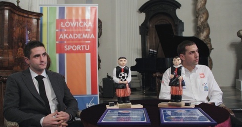 Laureaci gali: Michał Adamczyk (po lewej) i Zbigniew Bródka 